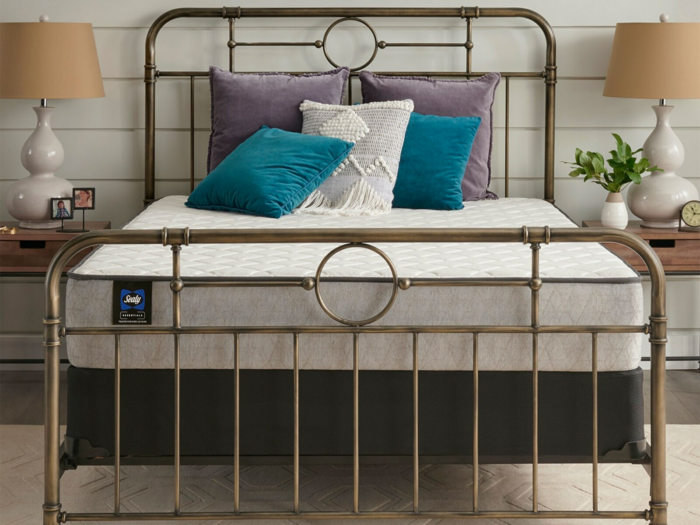 Autumn Ash Plush Mattress